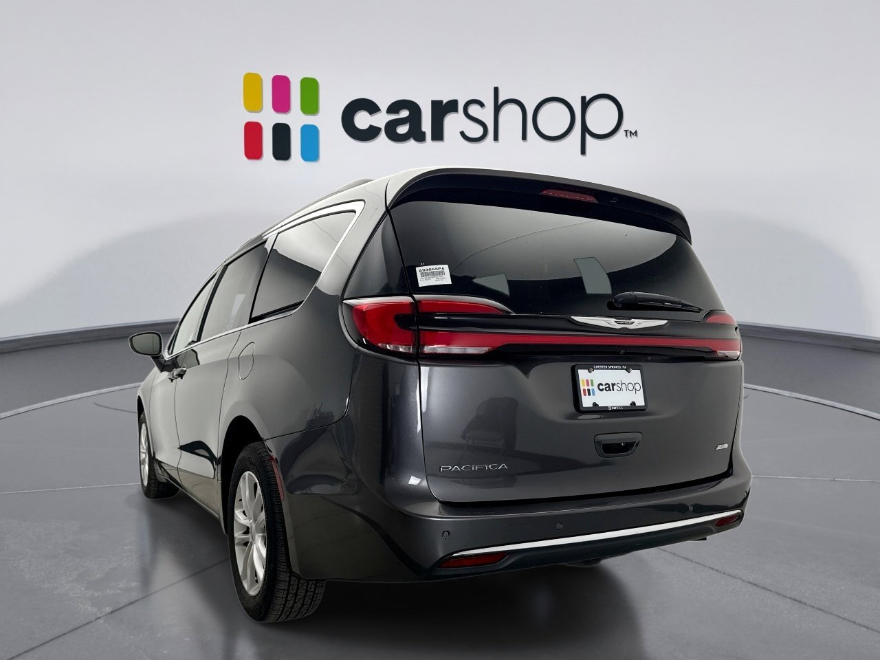Used 2021 Chrysler Pacifica Touring w/ Cold Weather Group image 3