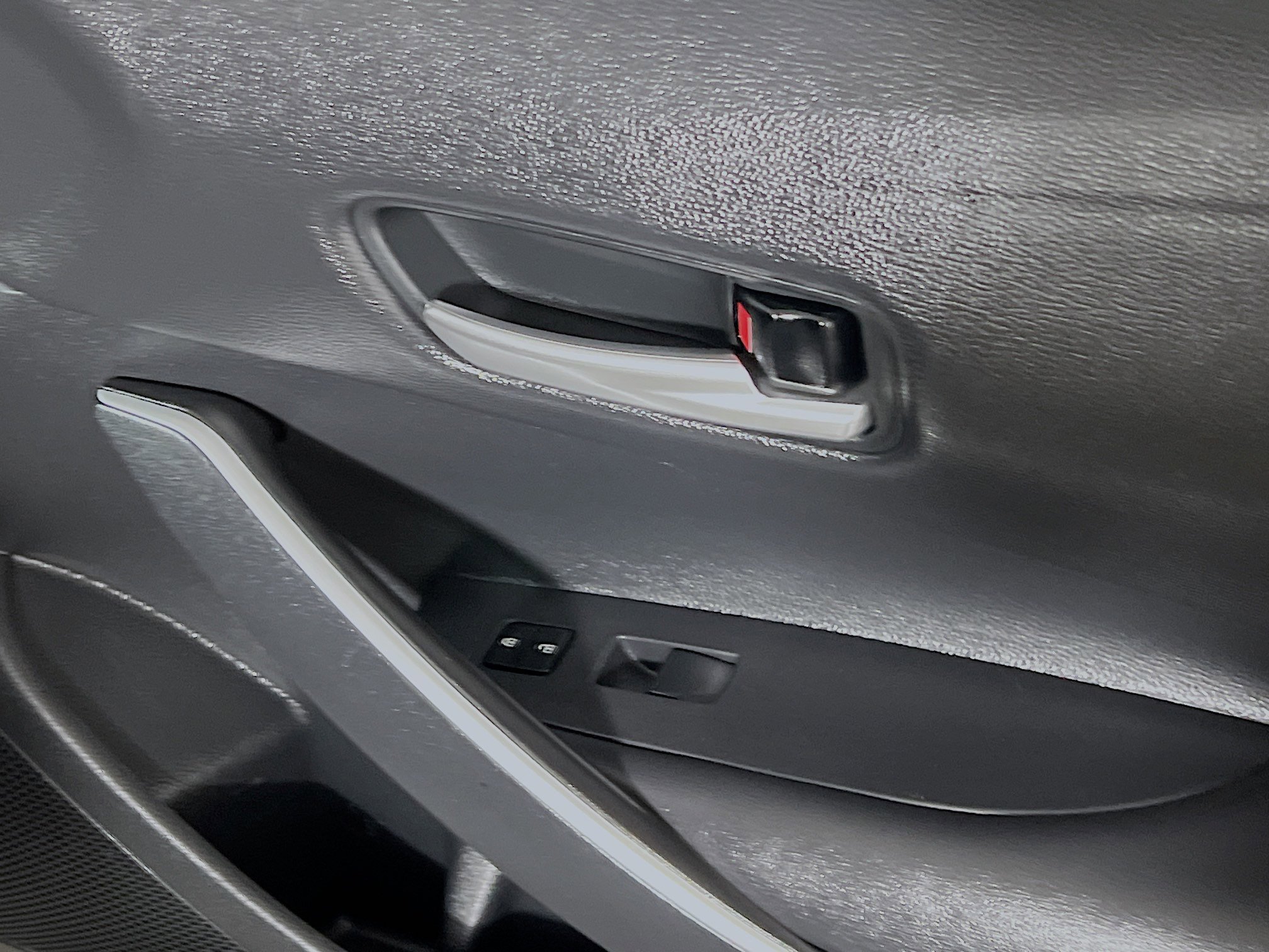 Used 2023 Toyota Corolla SE image 32