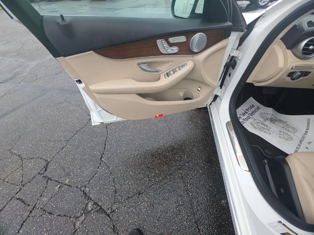 Used 2021 Mercedes-Benz C 300 4MATIC Sedan image 13