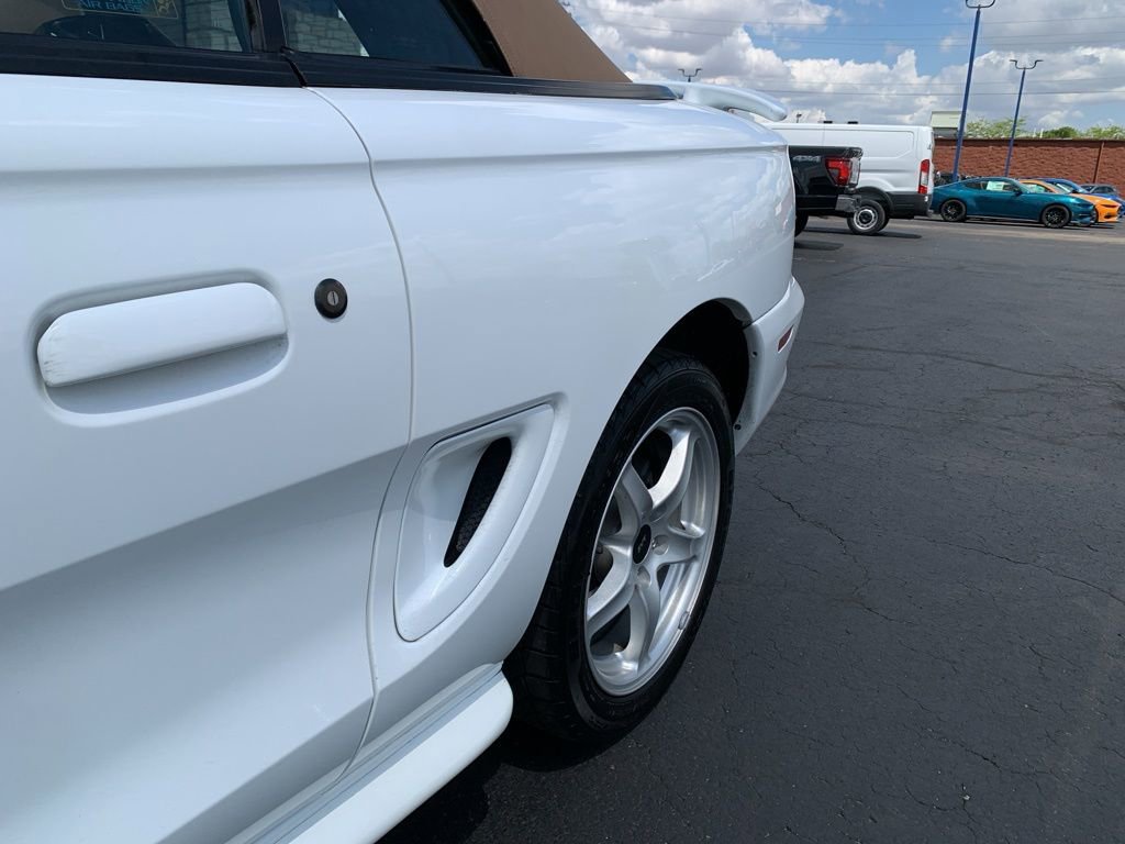 Used 1998 Ford Mustang Cobra RWD image 21