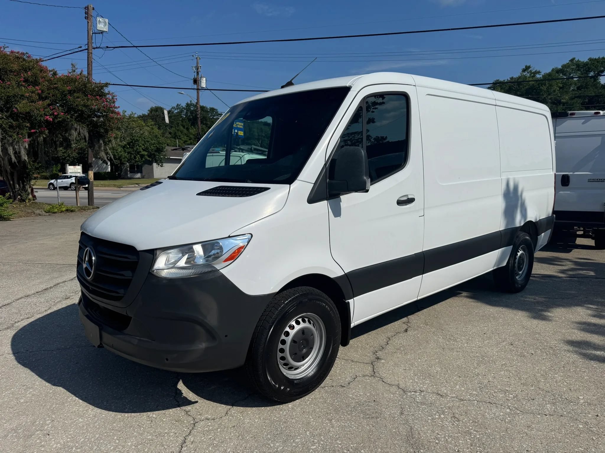 Used 2022 Mercedes-Benz Sprinter 1500 image 6