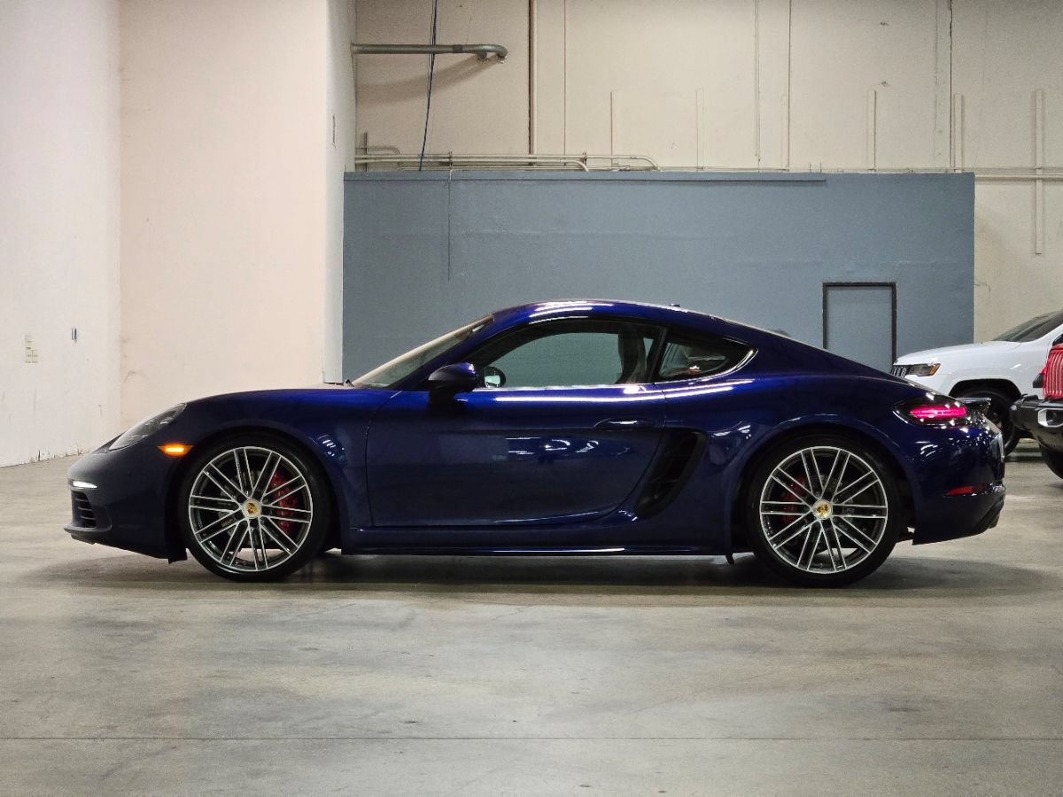 Used 2021 Porsche 718 Cayman S RWD image 5