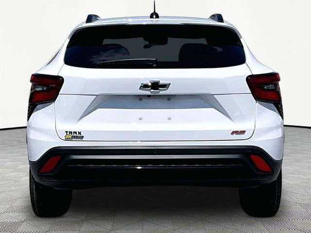 New 2026 Chevrolet Trax RS w/ Sunroof Package FWD image 5