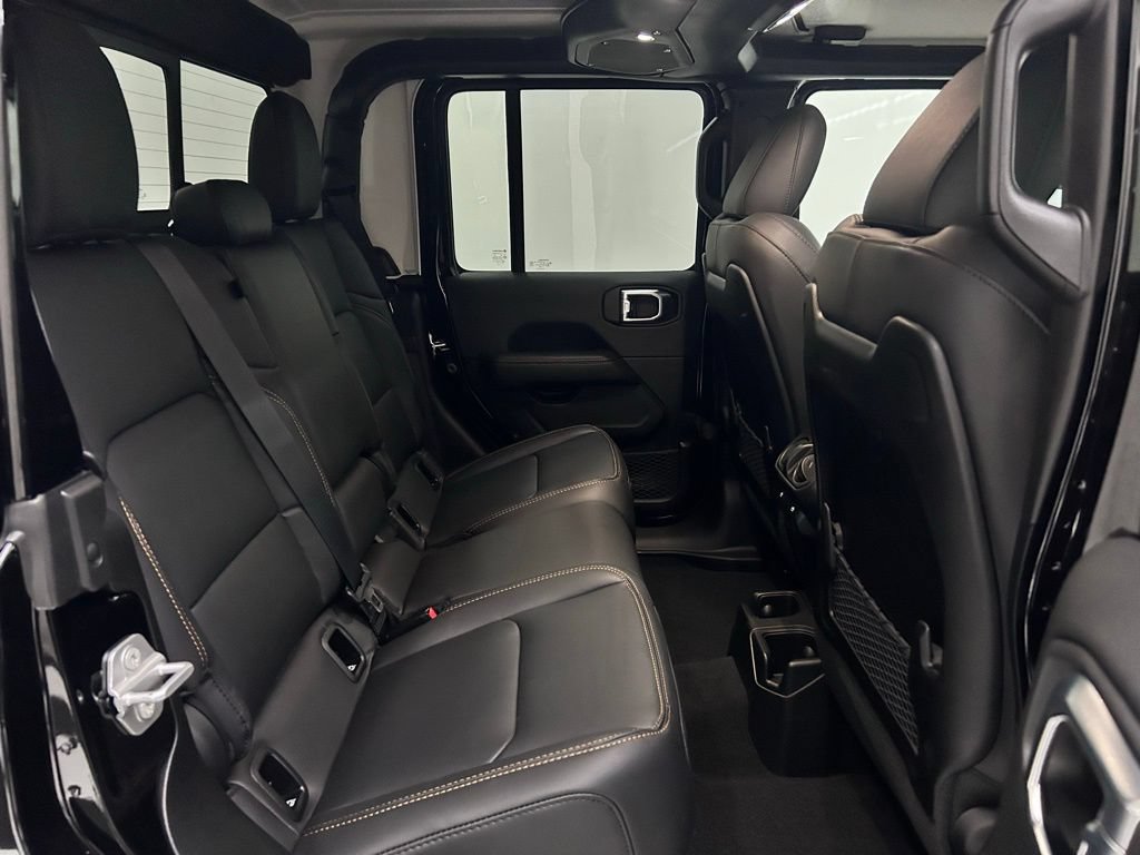New 2026 Jeep Gladiator Sport AWD/4WD image 15