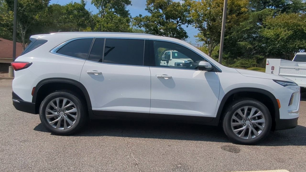 New 2026 Buick Enclave Preferred image 9