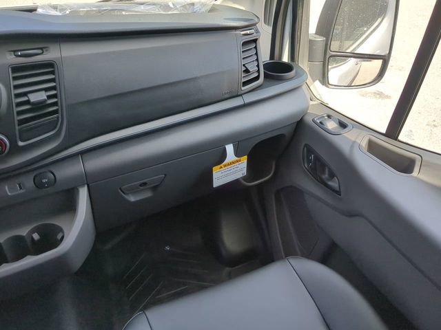 New 2025 Ford Transit 250 Low Roof RWD image 17