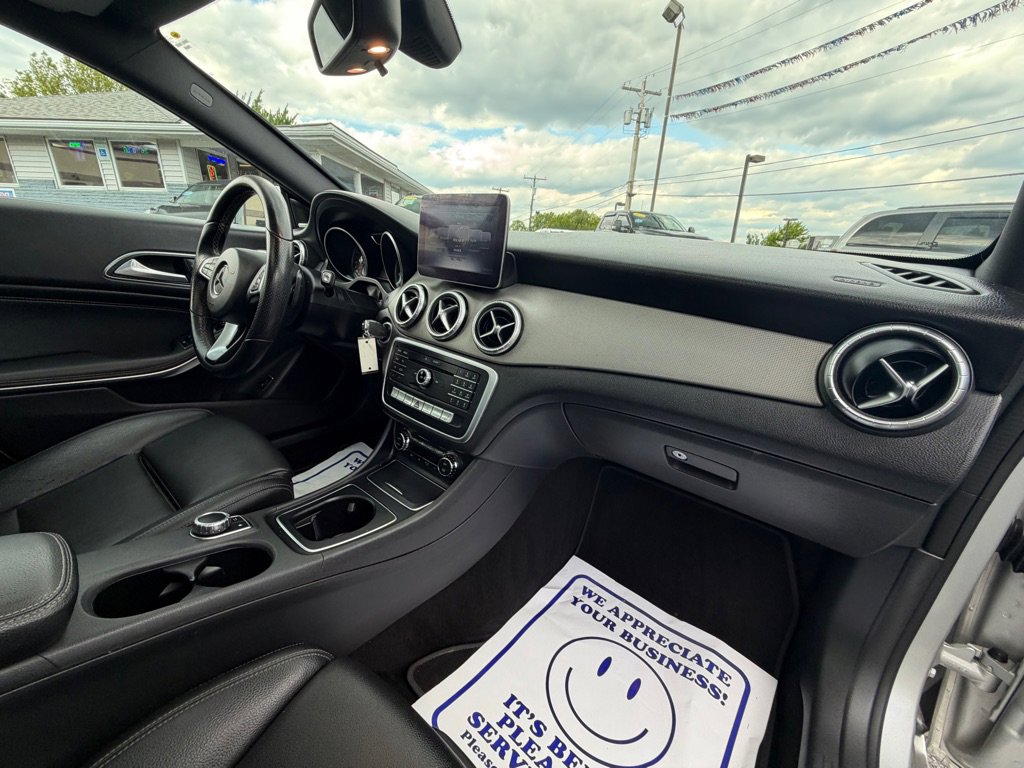 Used 2017 Mercedes-Benz CLA 250 4MATIC image 22