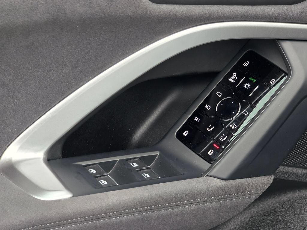 New 2026 Audi SQ5 Premium Plus AWD/4WD image 21