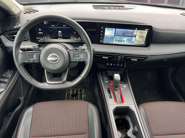 Used 2025 Nissan Kicks SR AWD/4WD image 13