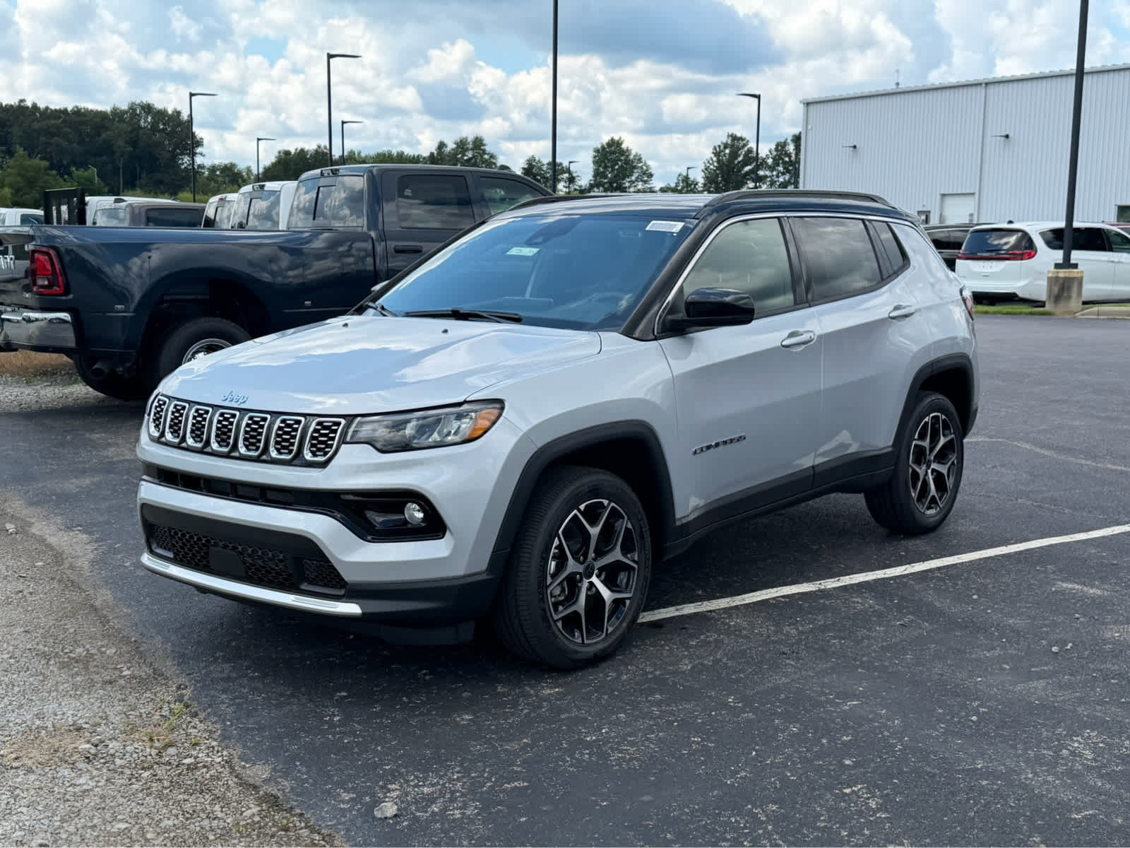 New 2026 Jeep Compass Limited w/ Sun, Sound & Navigation Group
