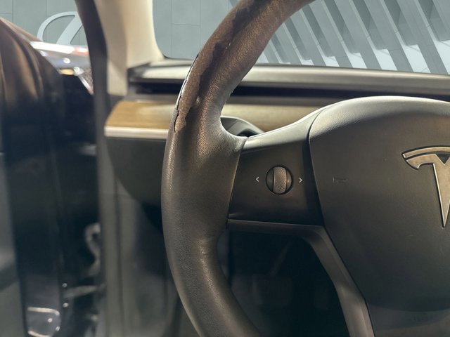 Used 2021 Tesla Model Y Long Range image 15