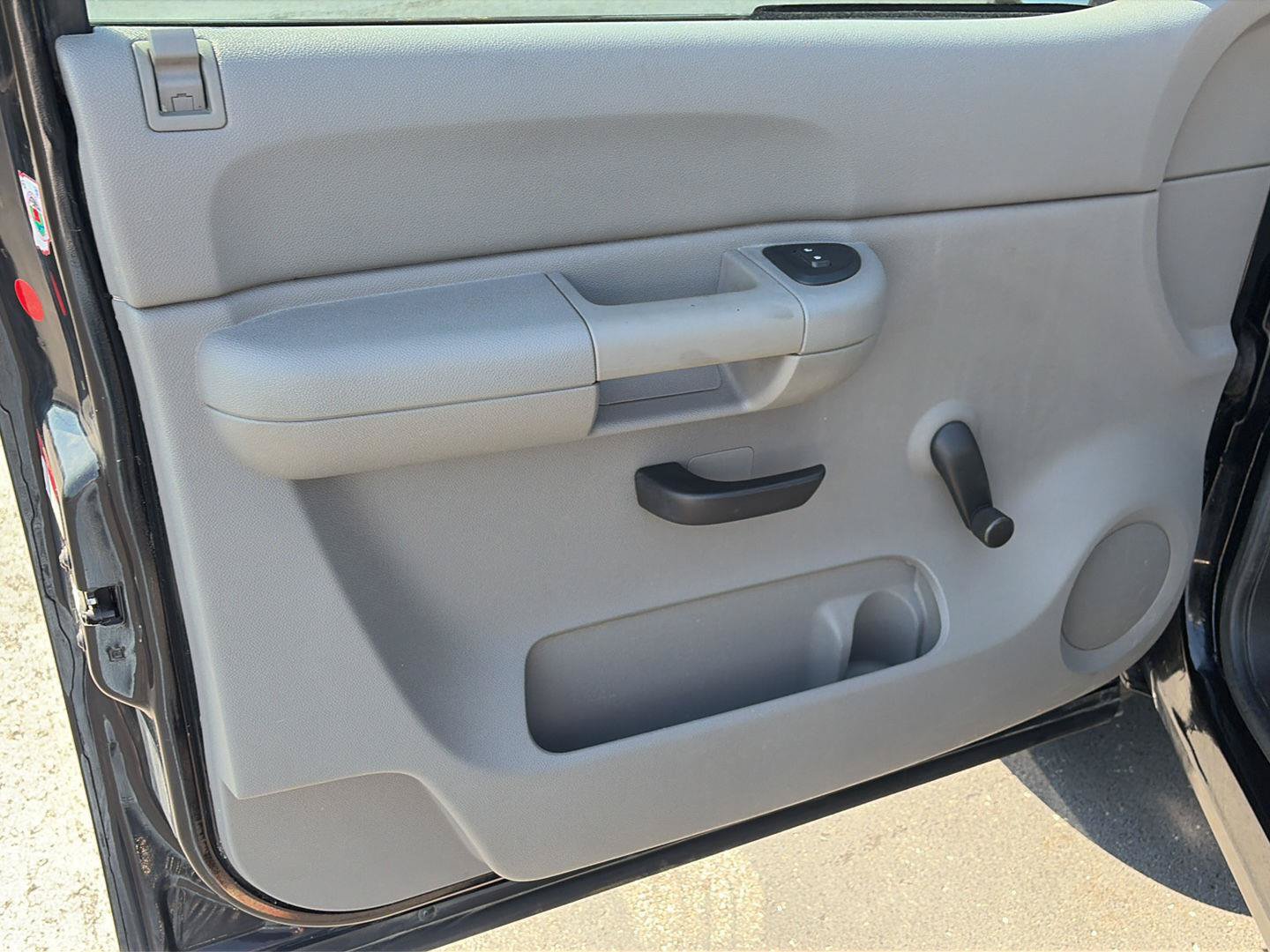 Used 2007 Chevrolet Silverado 1500 W/T AWD/4WD image 9