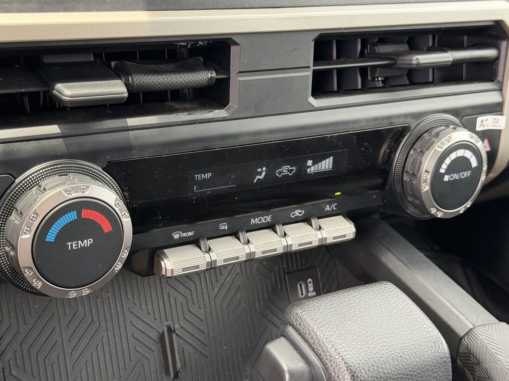 Used 2024 Toyota Tacoma SR RWD image 19