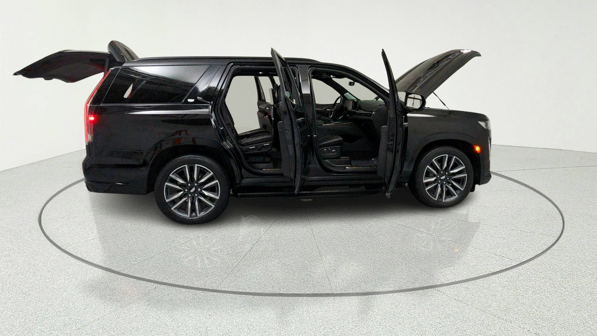 Used 2023 Cadillac Escalade Sport Platinum w/ Heavy-Duty Trailer Package AWD/4WD image 13