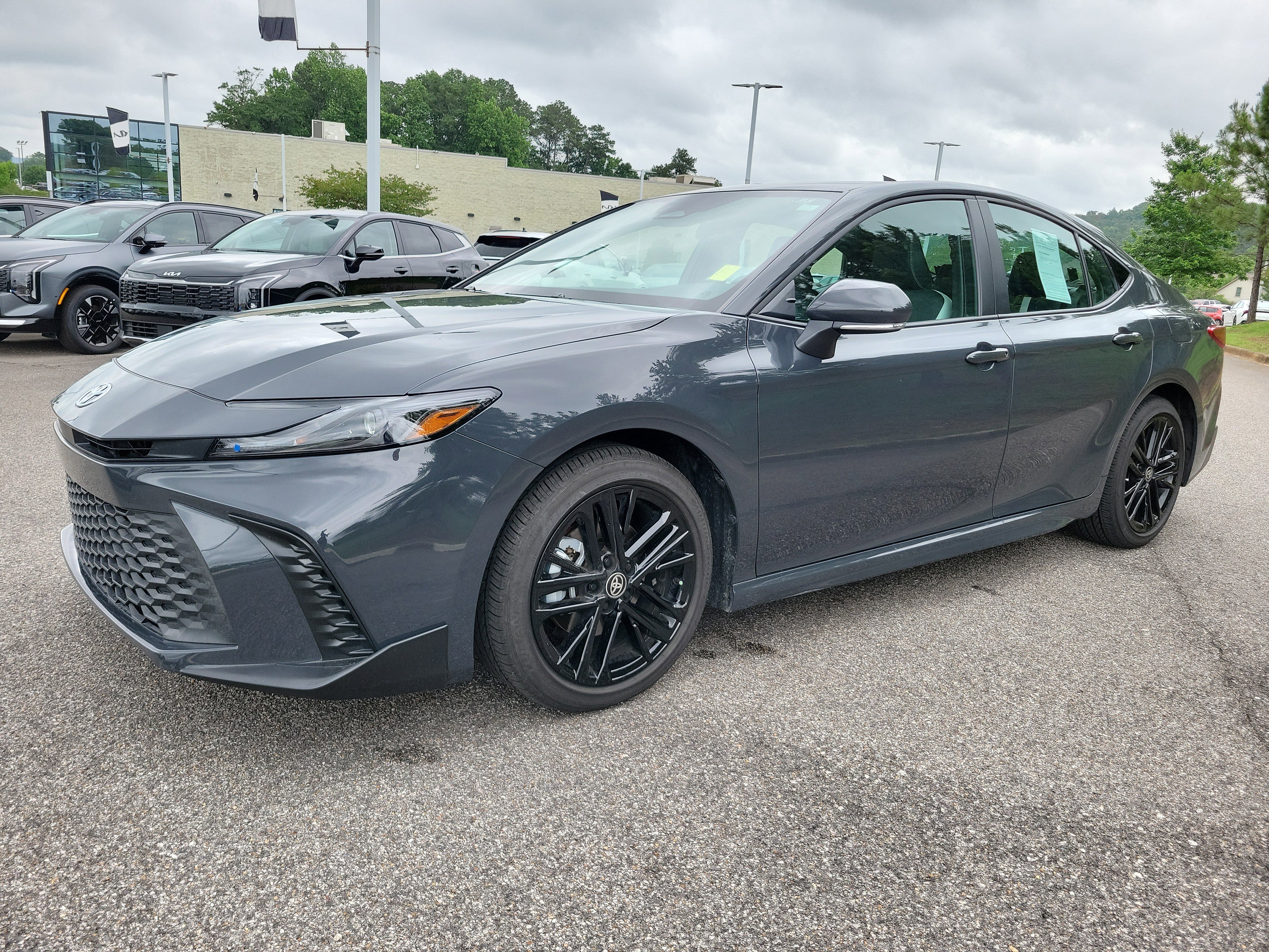 Used 2026 Toyota Camry SE FWD image 20