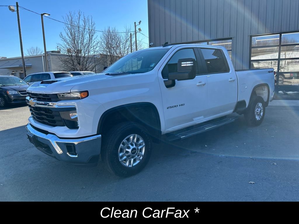 Used 2025 Chevrolet Silverado 2500 LT w/ Convenience Package image 8