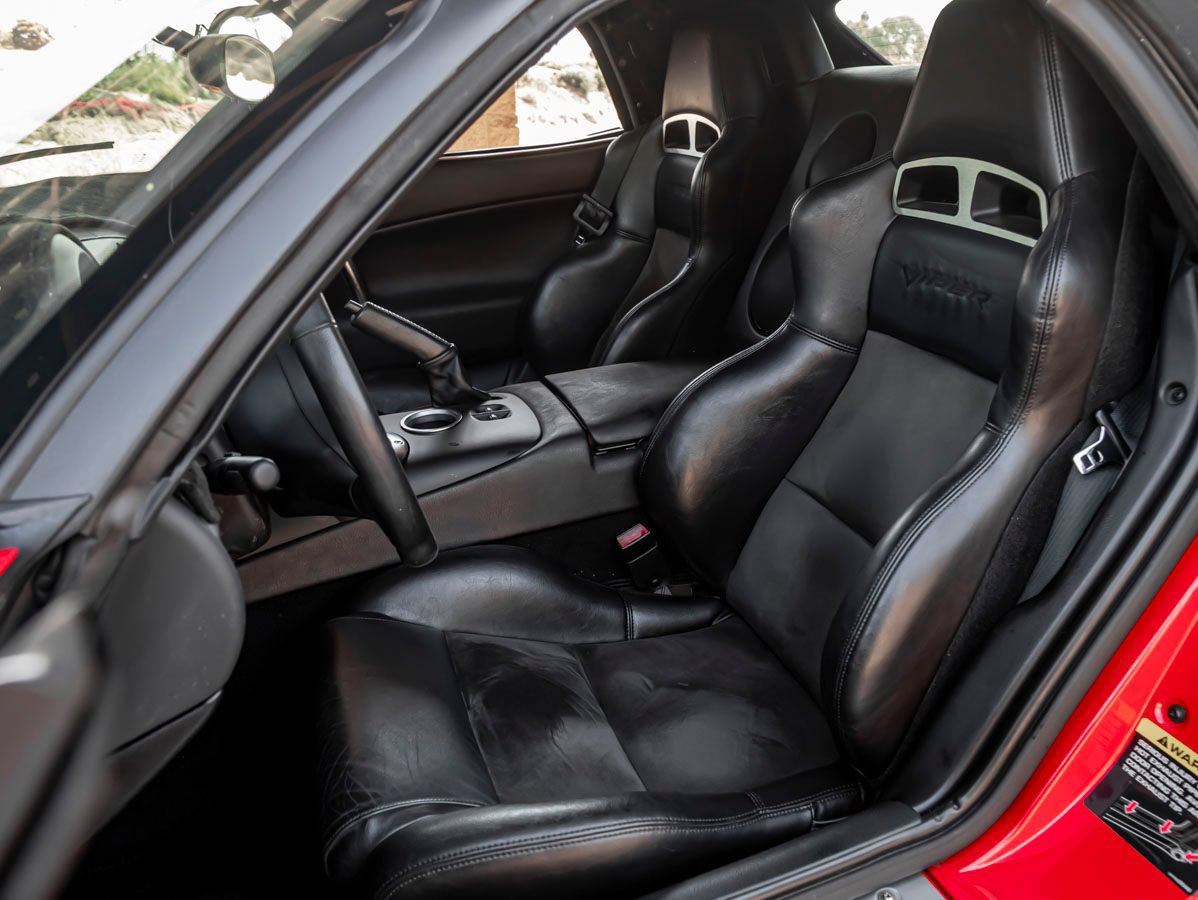 Used 2004 Dodge Viper SRT-10 RWD image 17