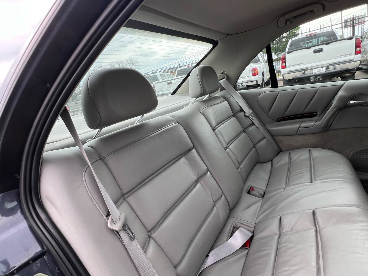 Used 1997 Cadillac Catera RWD image 44