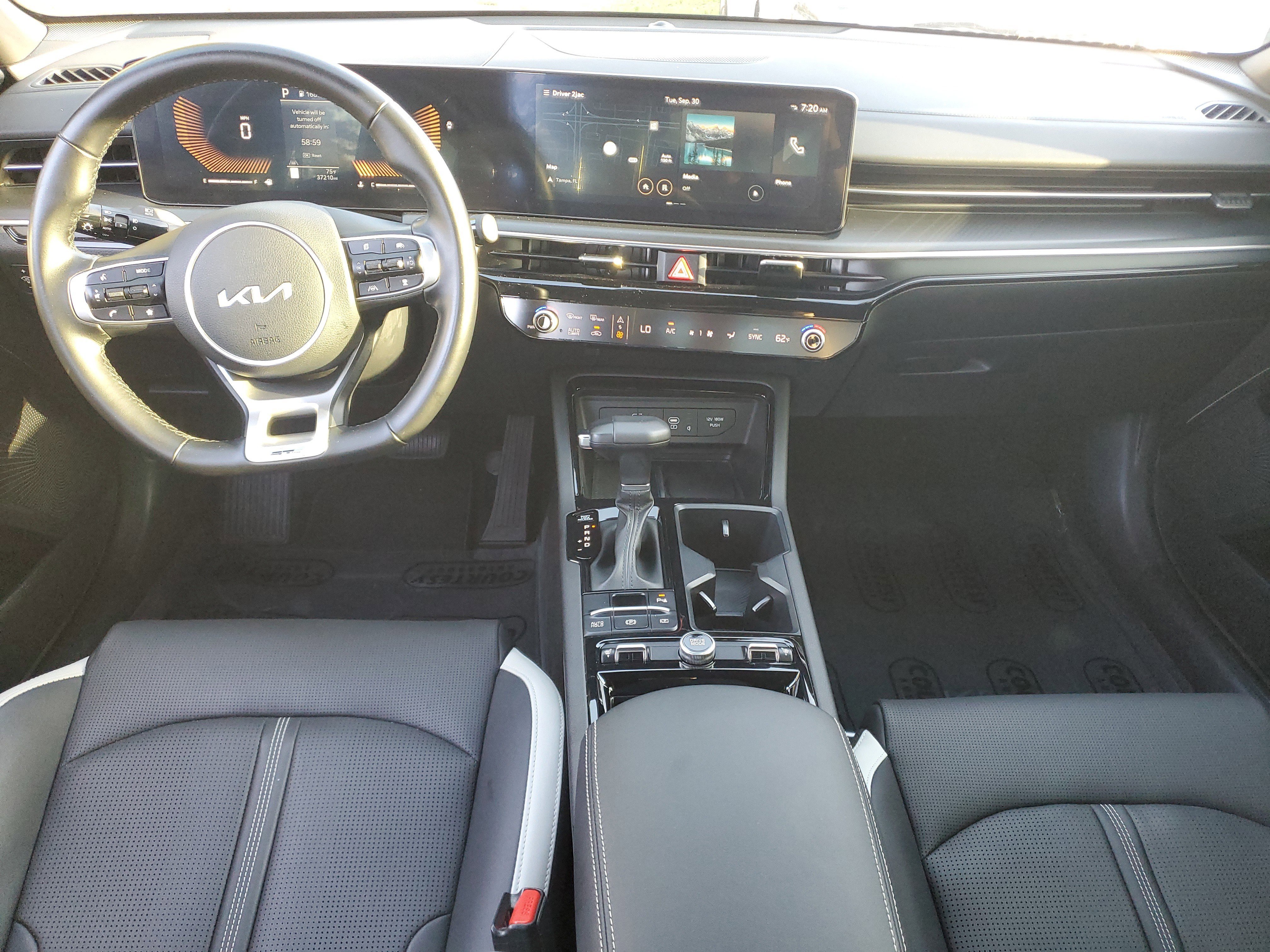 Used 2025 Kia K5 GT-Line w/ GT-Line Premium Package image 15