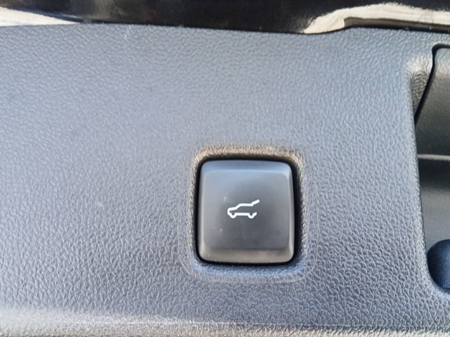 Used 2022 Ford Escape SEL w/ SEL Stealth AWD Package image 25
