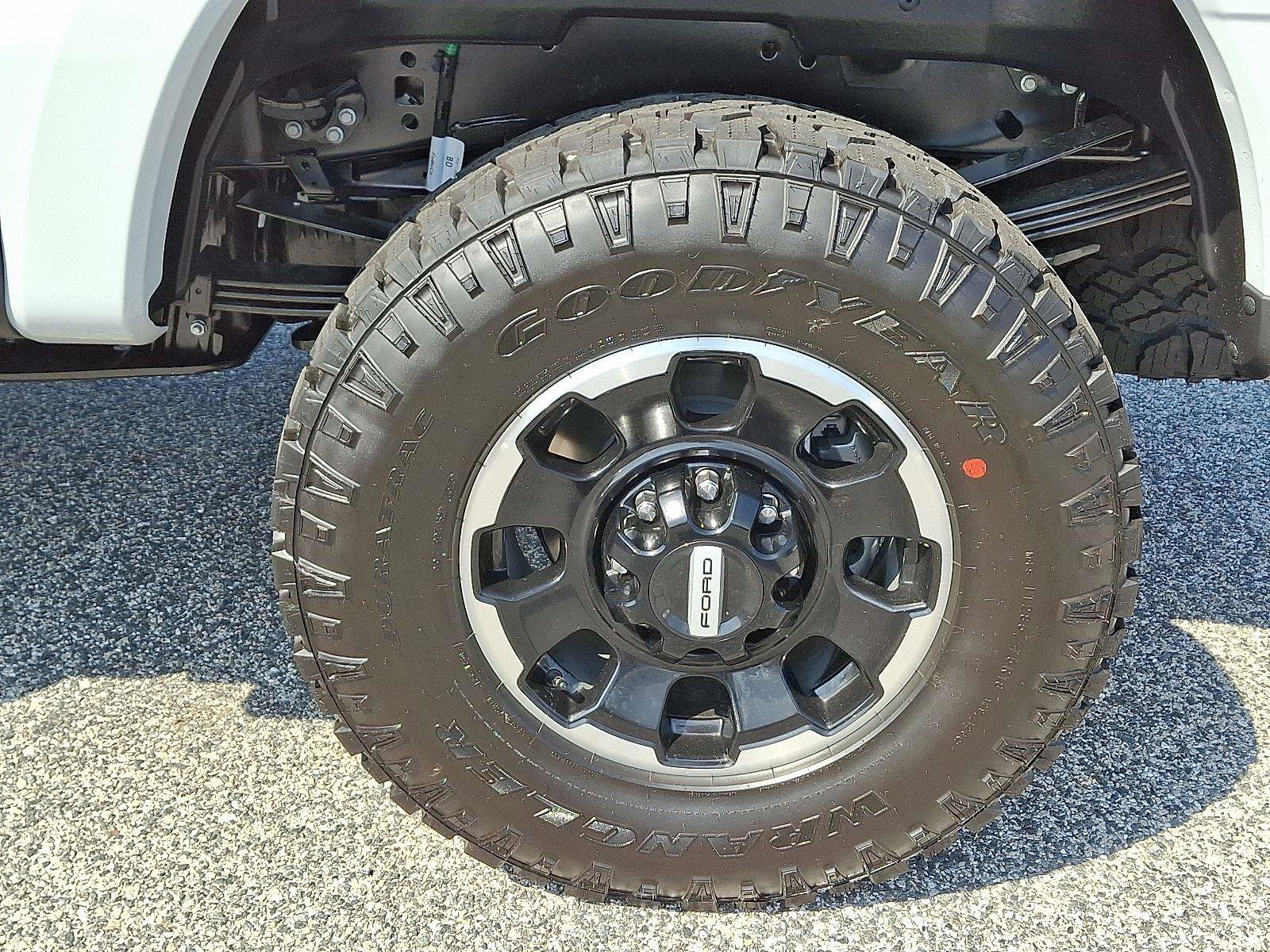 New 2026 Ford F250 Platinum w/ Tremor Off-Road Package image 5