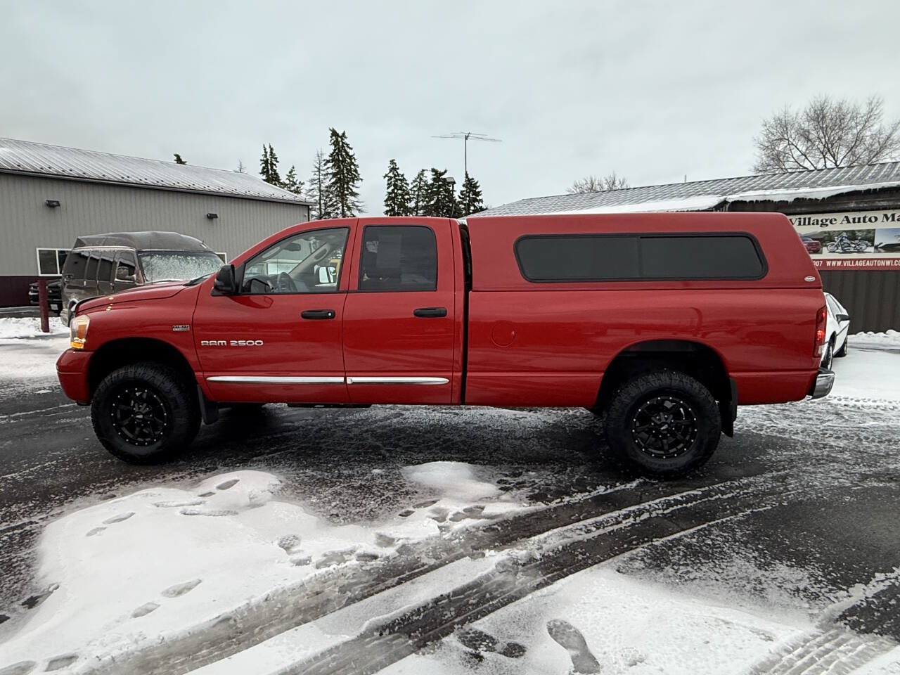Used 2006 Dodge Ram 2500 Truck Laramie w/ Trailer Tow Group AWD/4WD image 2