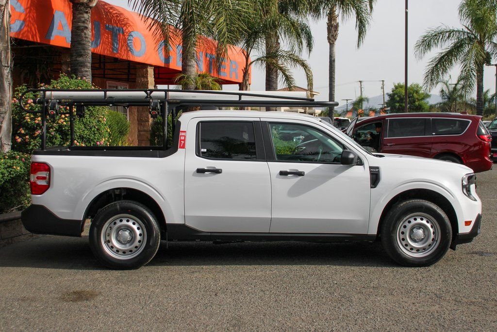Used 2025 Ford Maverick XLT w/ Equipment Group 302A AWD/4WD image 14