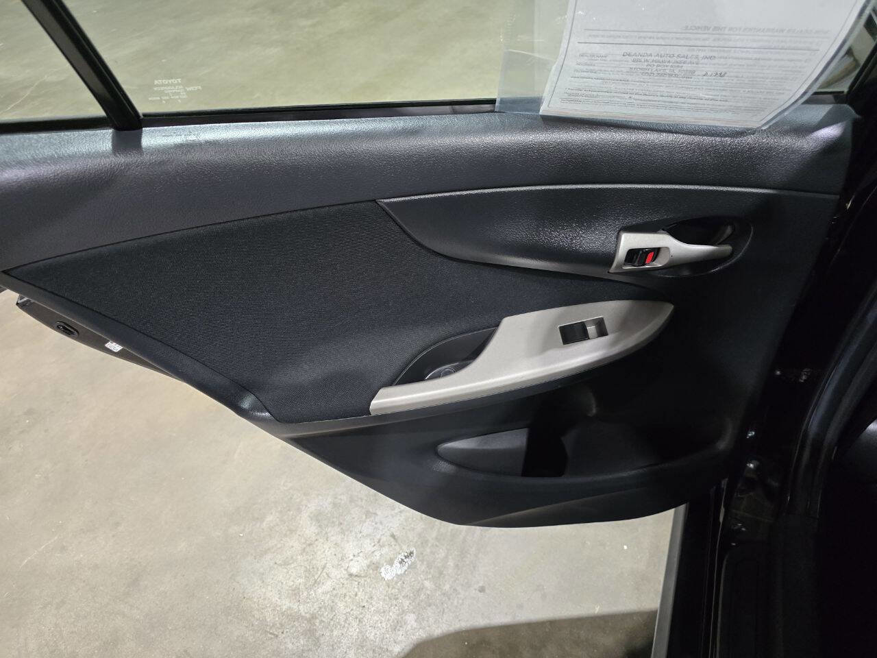 Used 2013 Toyota Corolla S w/ Premium Pkg image 27