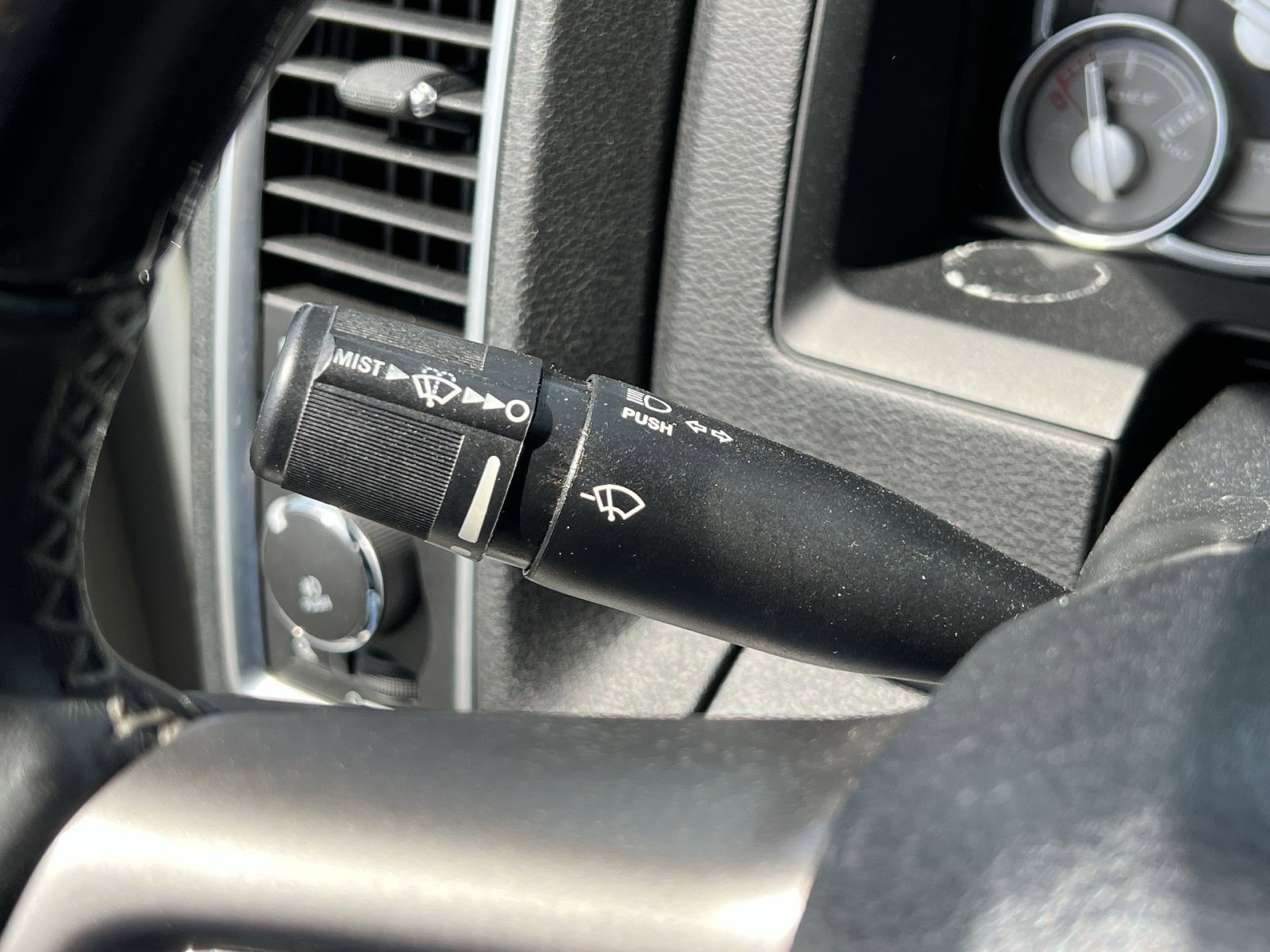 Used 2017 RAM 2500 Limited image 31