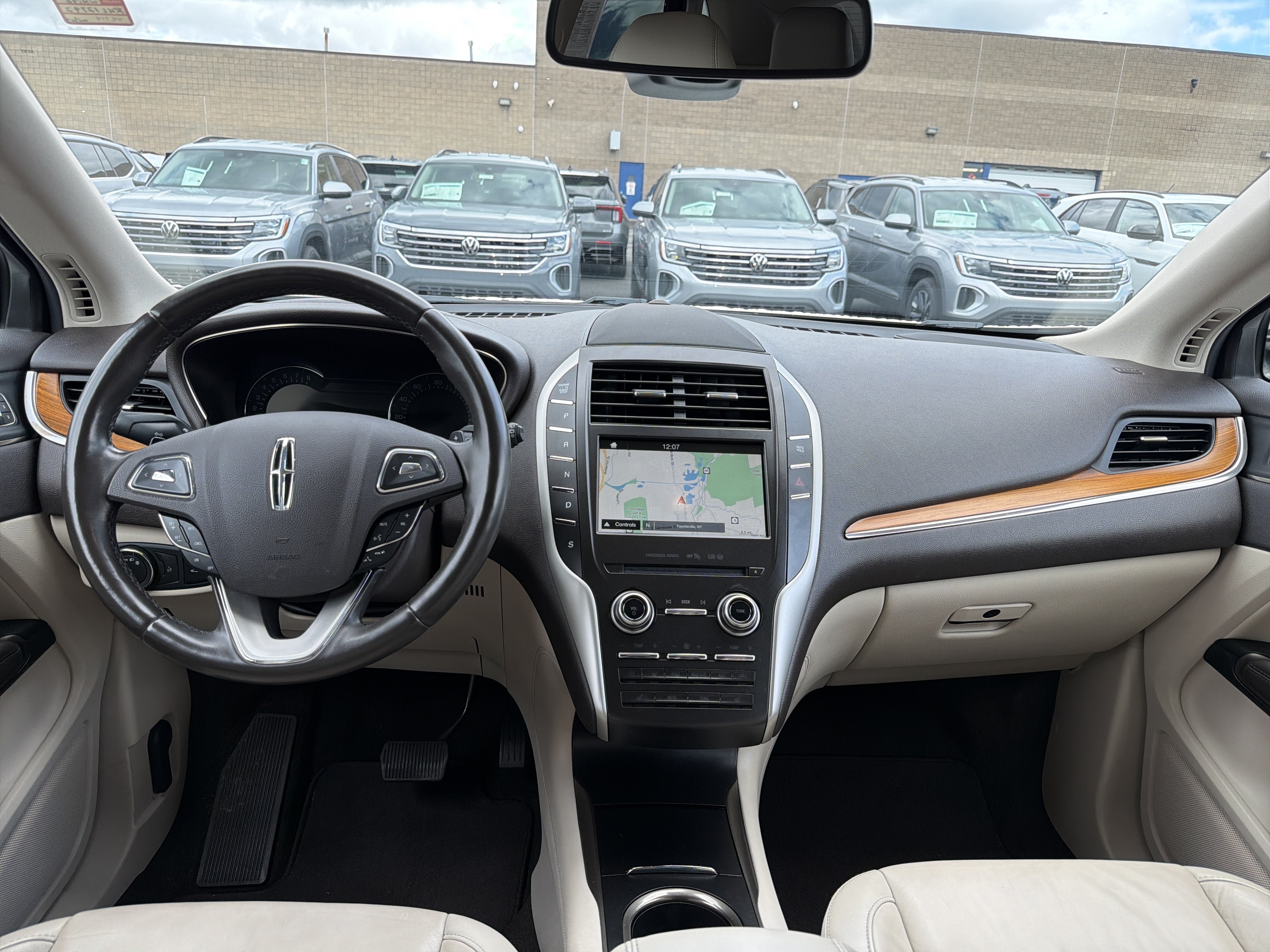 Used 2019 Lincoln MKC Select w/ Select Plus Package AWD/4WD image 9