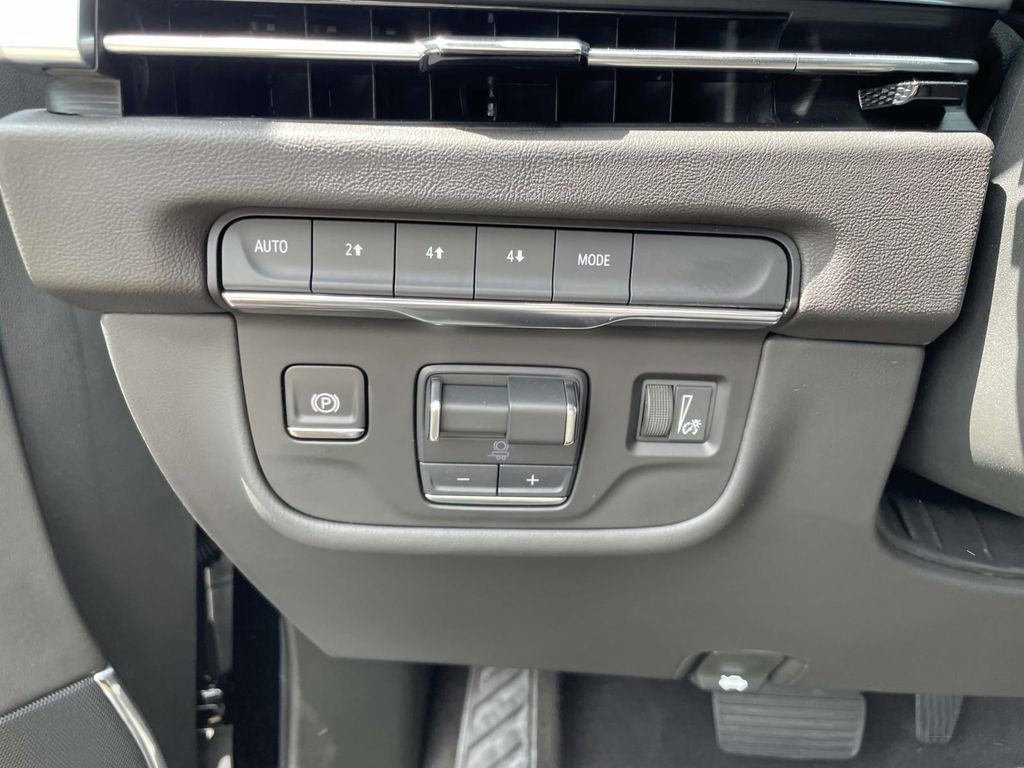 New 2025 Cadillac Escalade ESV Premium Luxury image 24