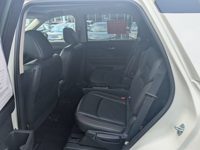 Certified 2023 Nissan Pathfinder SL w/ SL Premium Package AWD/4WD image 9