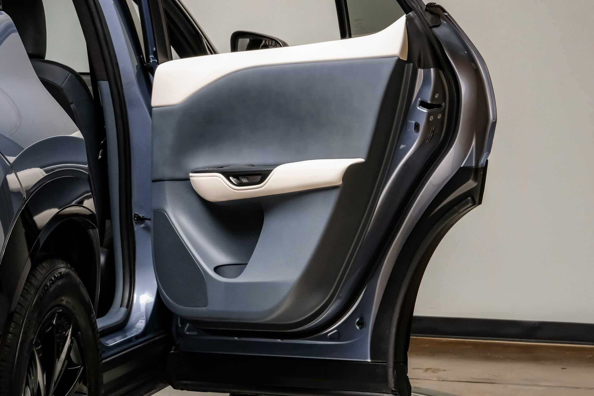 Used 2023 Lexus RZ 450e Premium image 49