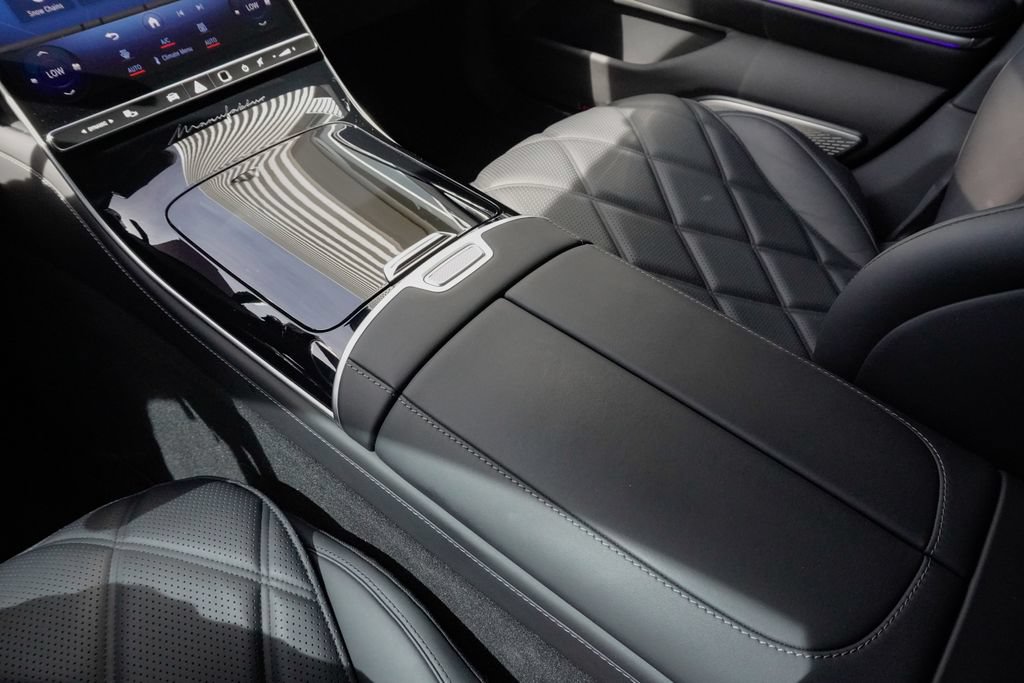 Used 2025 Mercedes-Benz Maybach S 680 4MATIC image 14