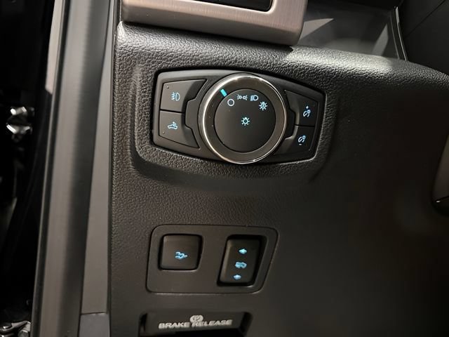 Used 2020 Ford F250 Platinum w/ Tremor Off-Road Package AWD/4WD image 22