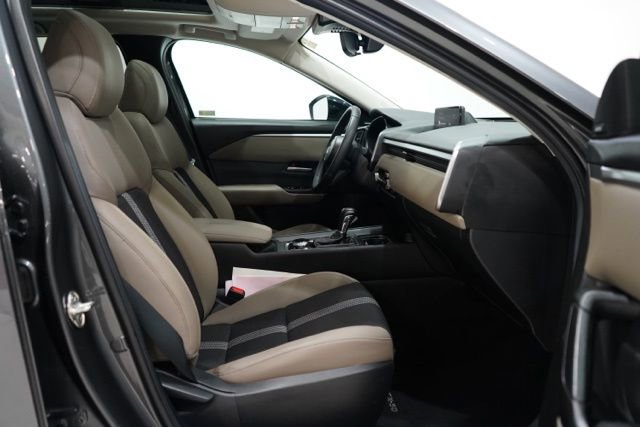 Used 2025 MAZDA CX-50 AWD 2.5 S w/ Premium Package image 36