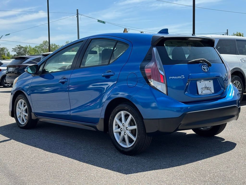 Used 2017 Toyota Prius C One image 7