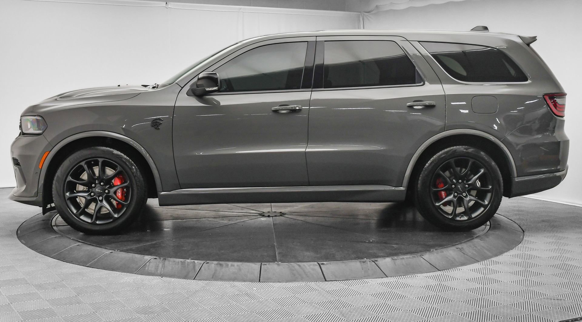 Used 2025 Dodge Durango SRT Hellcat w/ Black Package image 4