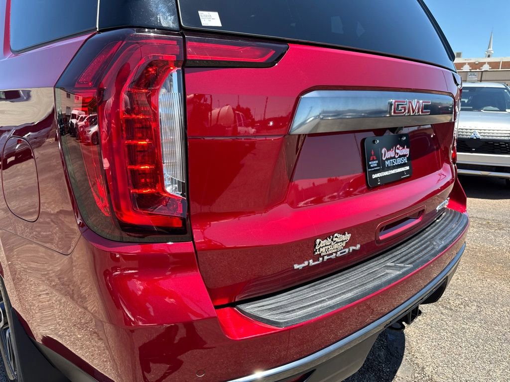 Used 2023 GMC Yukon AT4 w/ AT4 Premium Package AWD/4WD image 47