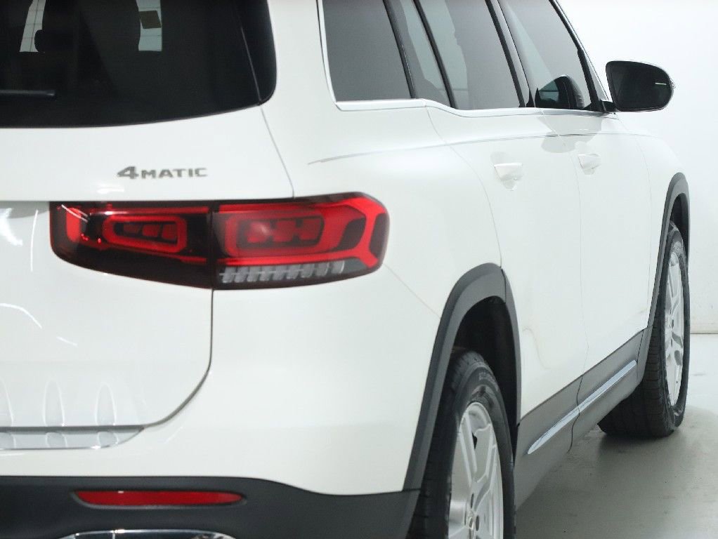 Used 2023 Mercedes-Benz GLB 250 4MATIC image 46