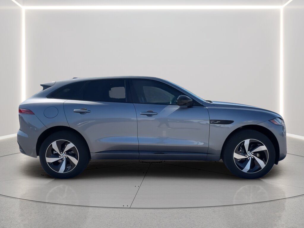 Used 2025 Jaguar F-PACE R-Dynamic S AWD/4WD image 6
