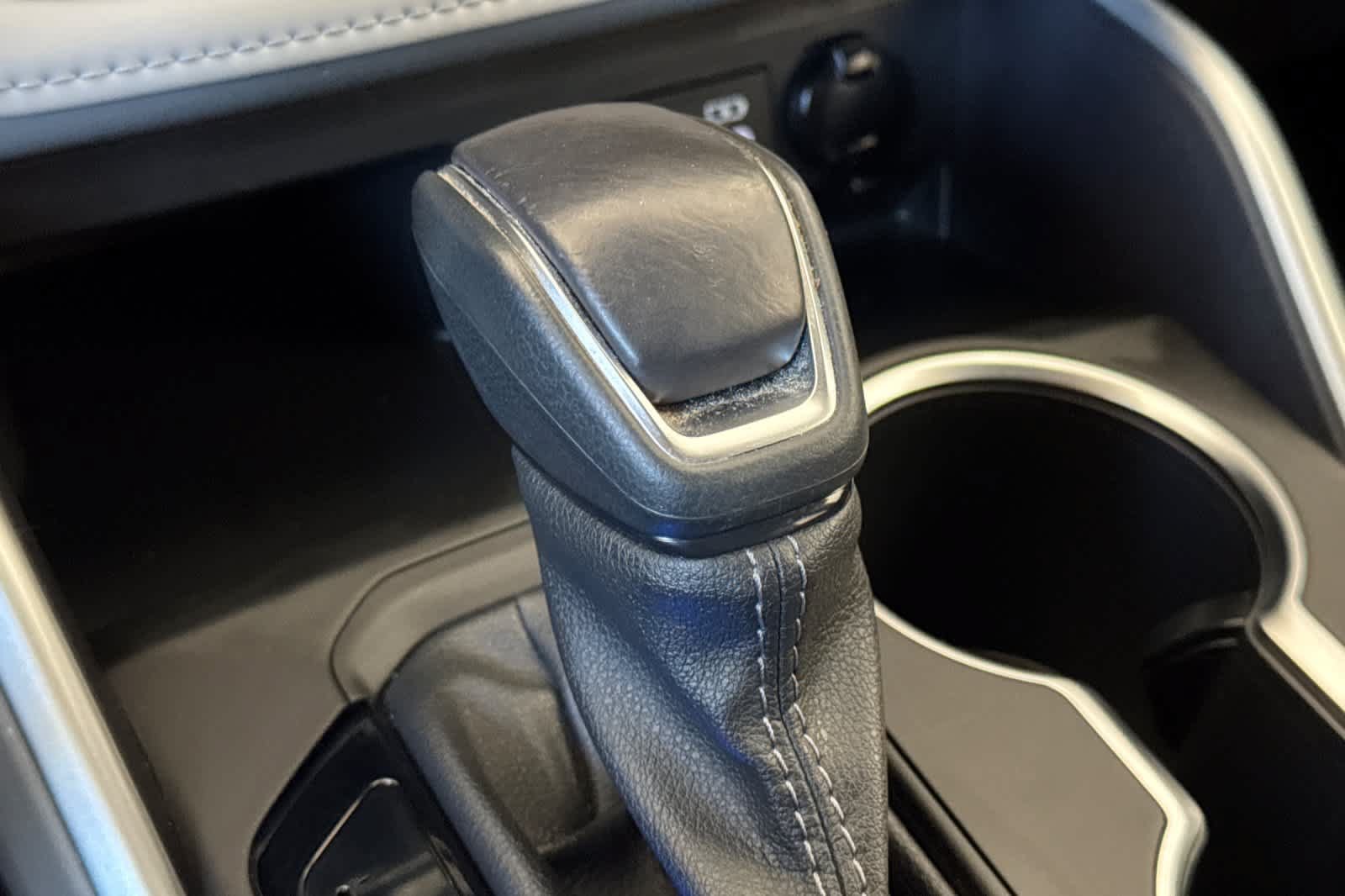 Used 2023 Toyota Highlander LE FWD image 24