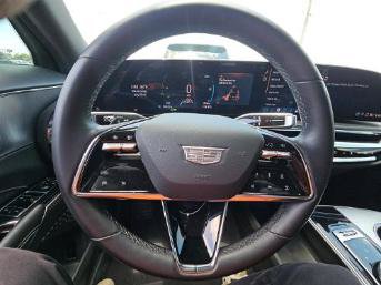 Used 2024 Cadillac Lyriq Tech RWD image 18