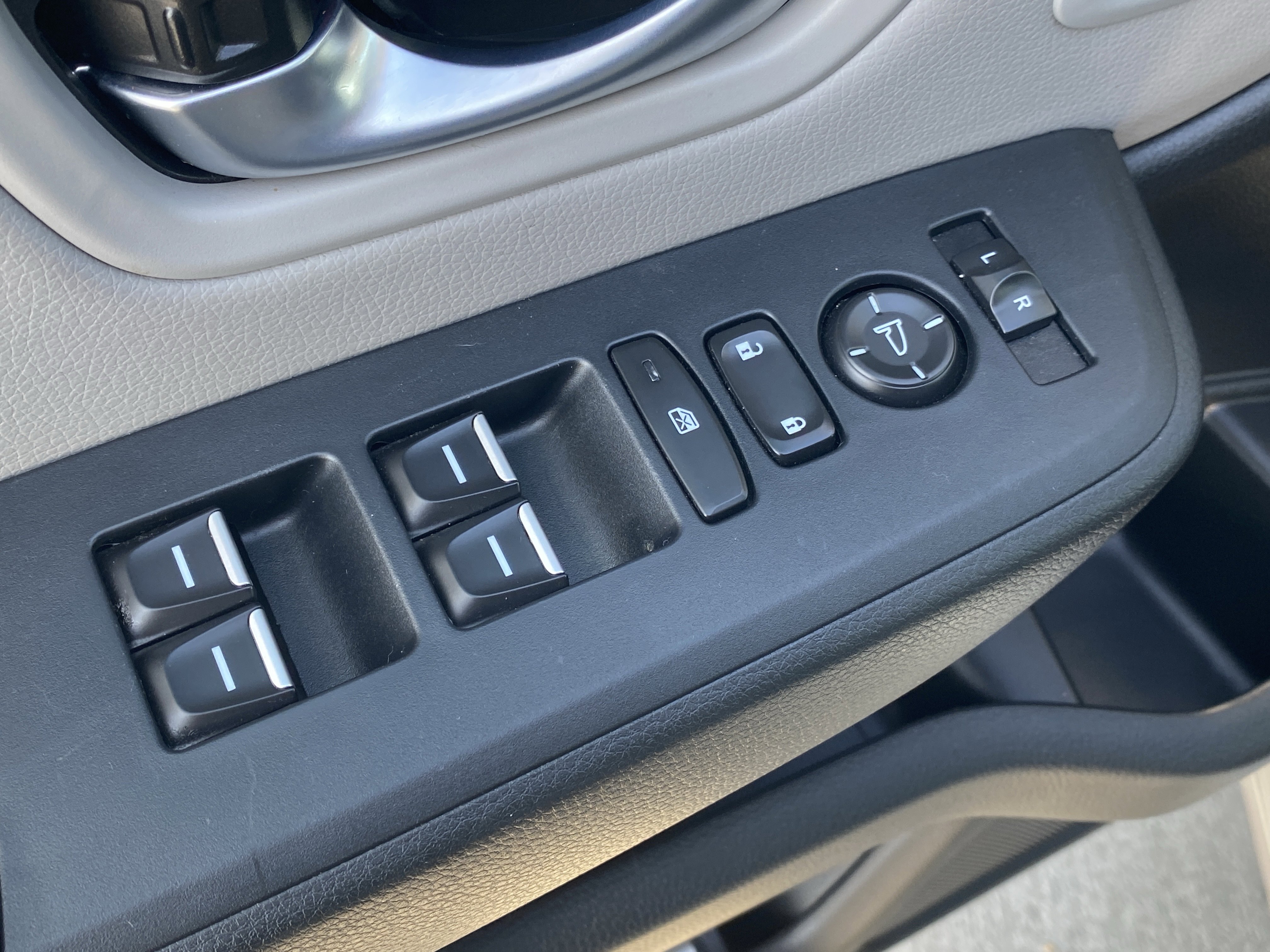 Certified 2025 Honda Pilot EX-L image 18