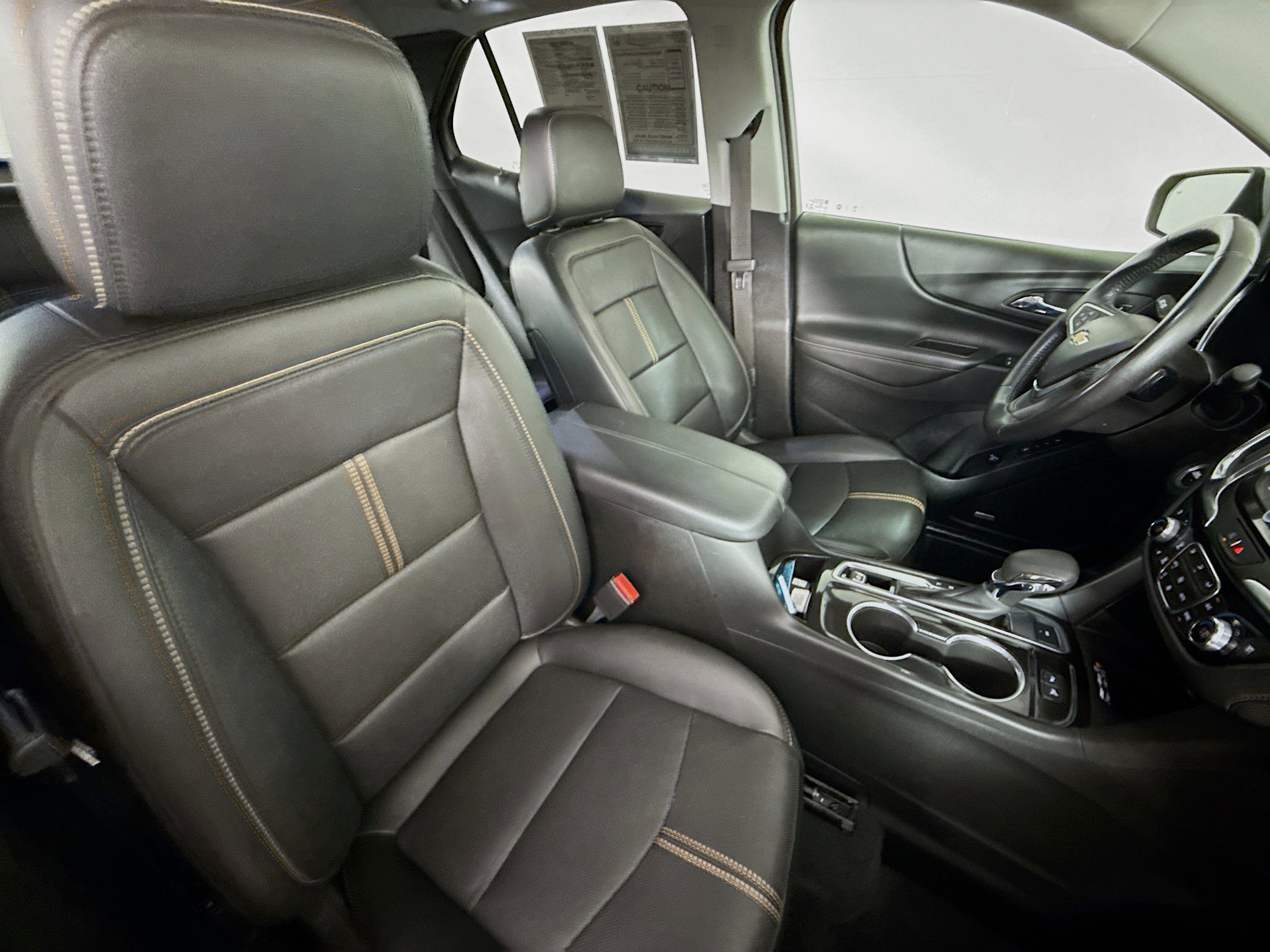 Used 2022 Chevrolet Equinox Premier image 36