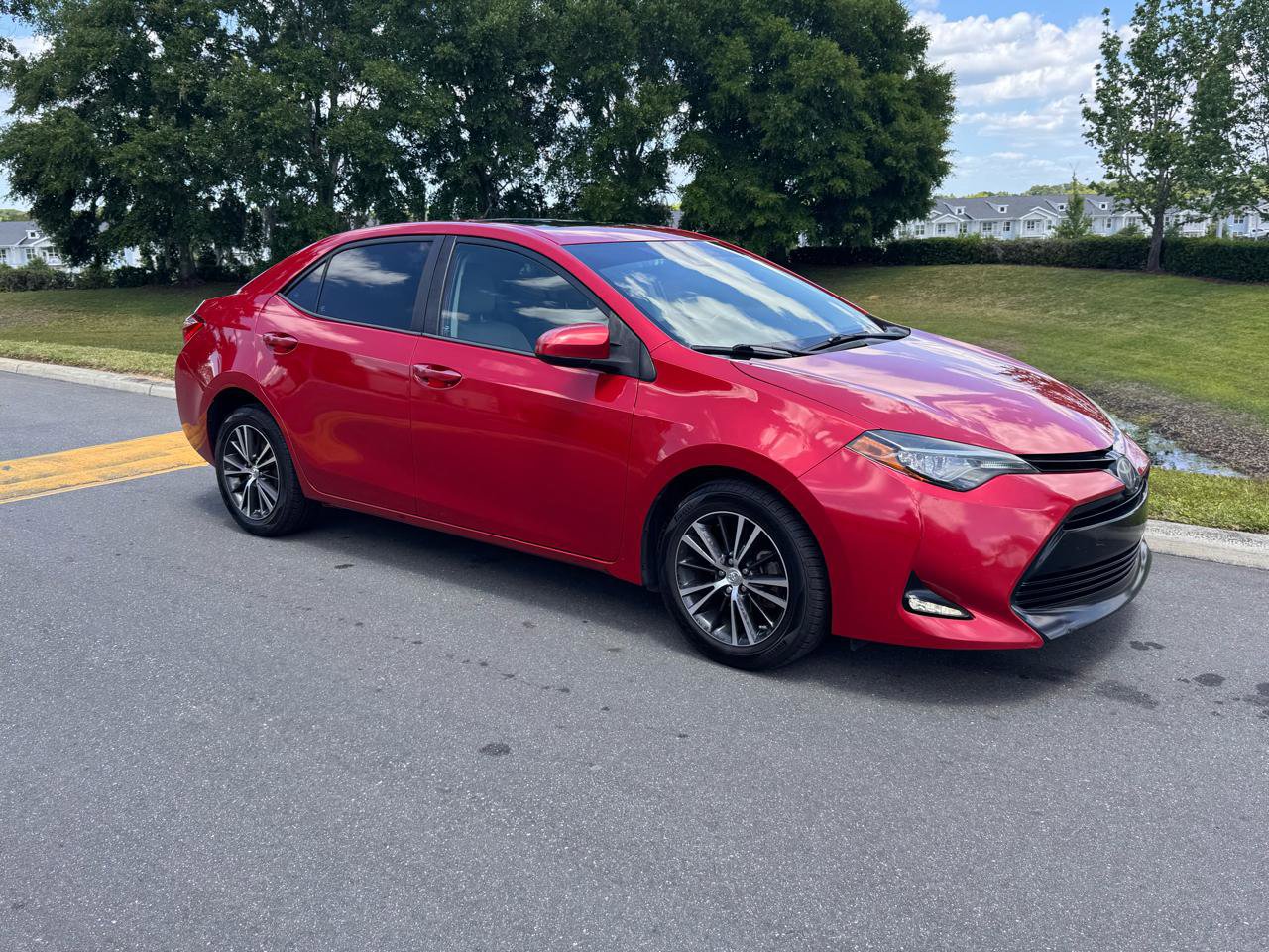 Used 2017 Toyota Corolla LE FWD image 29