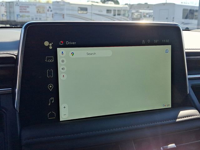 Used 2024 GMC Yukon XL SLE w/ Max Trailering Package image 3