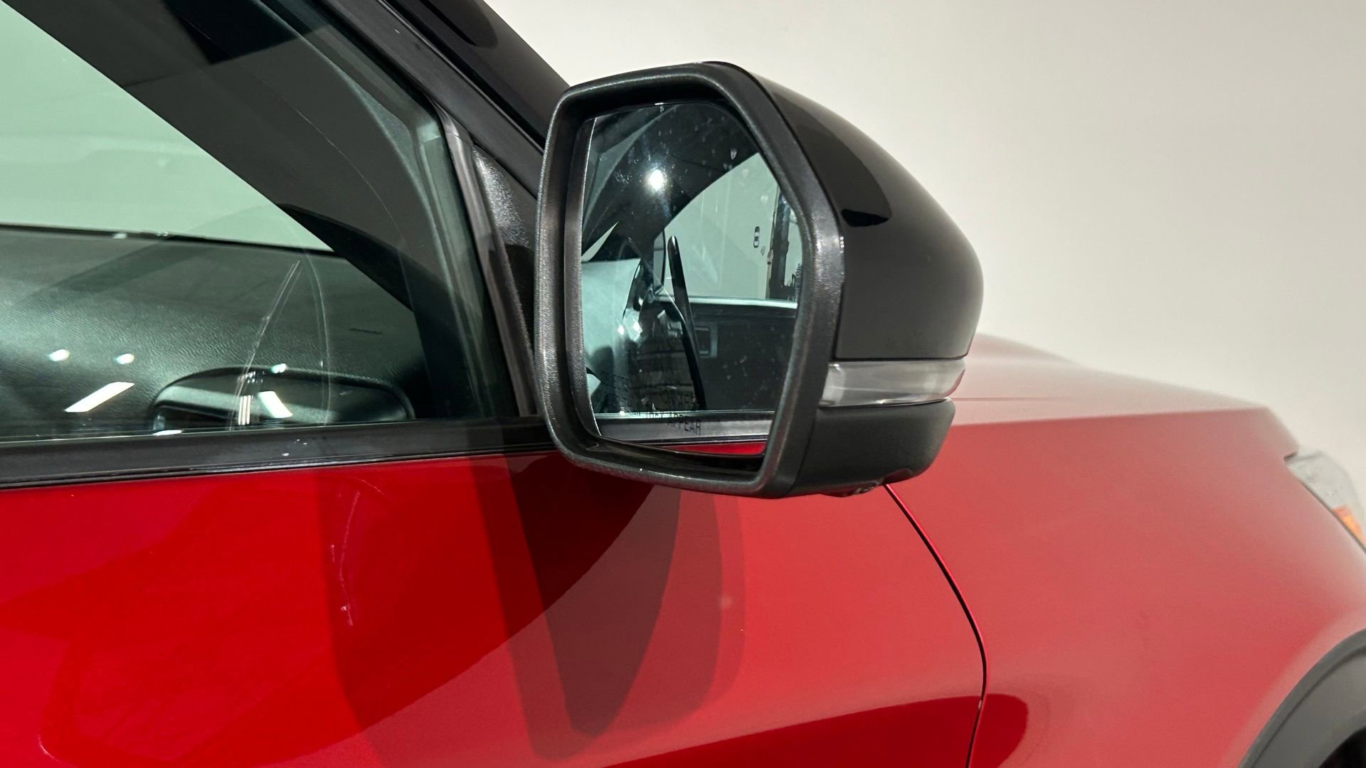 Used 2020 Ford Explorer Limited AWD/4WD image 13