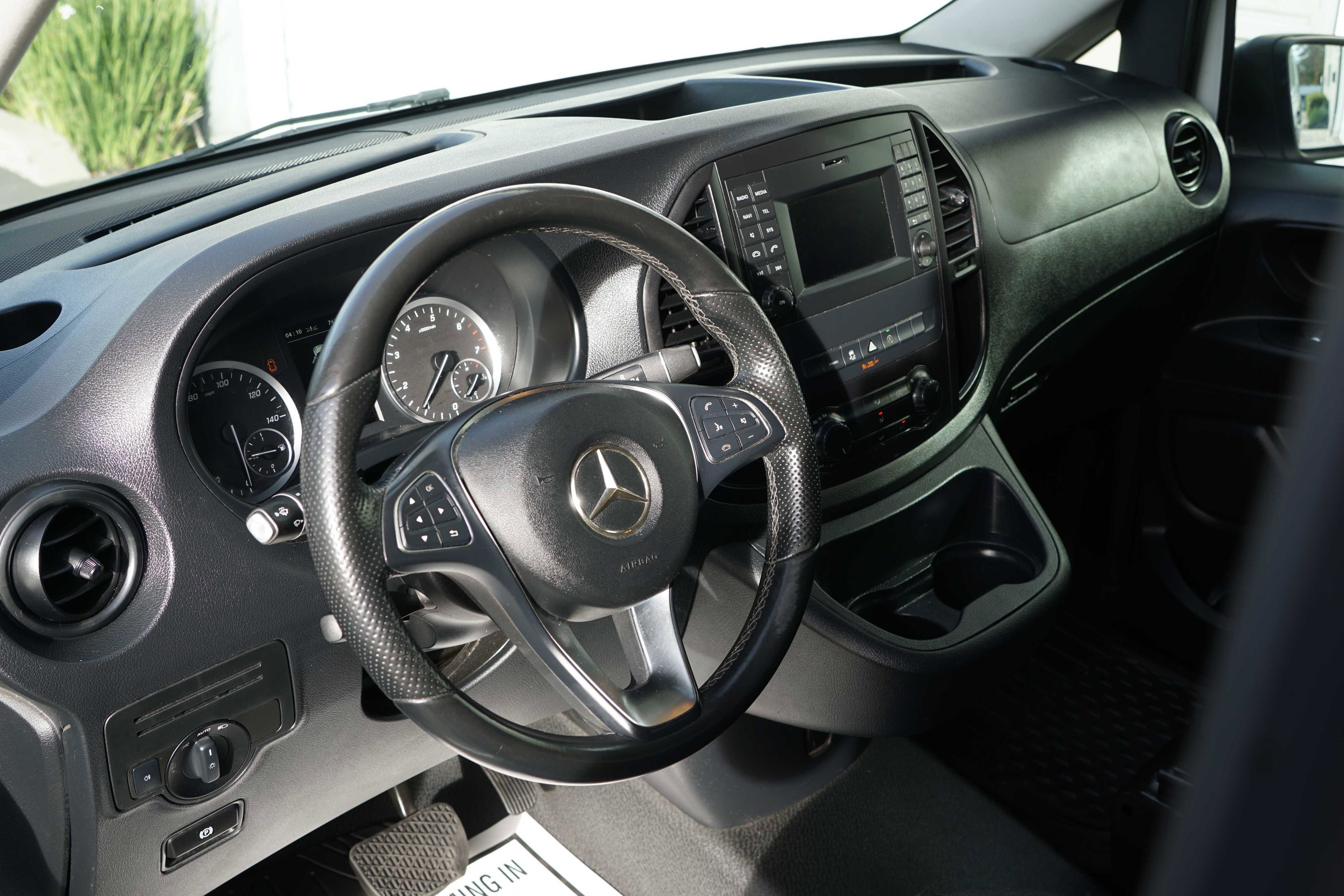 Used 2020 Mercedes-Benz Metris image 31