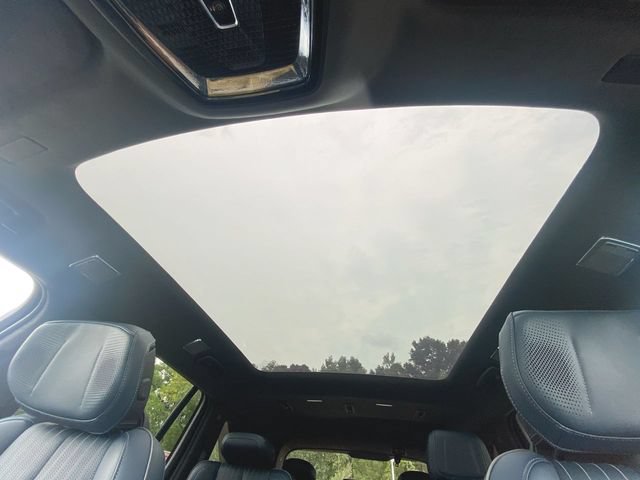 Used 2025 Cadillac Escalade IQ Luxury 2 w/ LPO, Premium Carpet Package AWD/4WD image 17